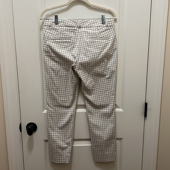 Banana Republic Pants NWOT - Picture 3 of 4